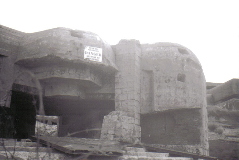 Longues-sur-Mer (Omaha Beach)